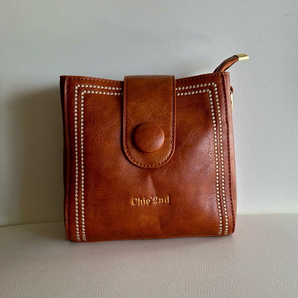 Mini Bucket/Crossbody Bag with Bunny Keychain